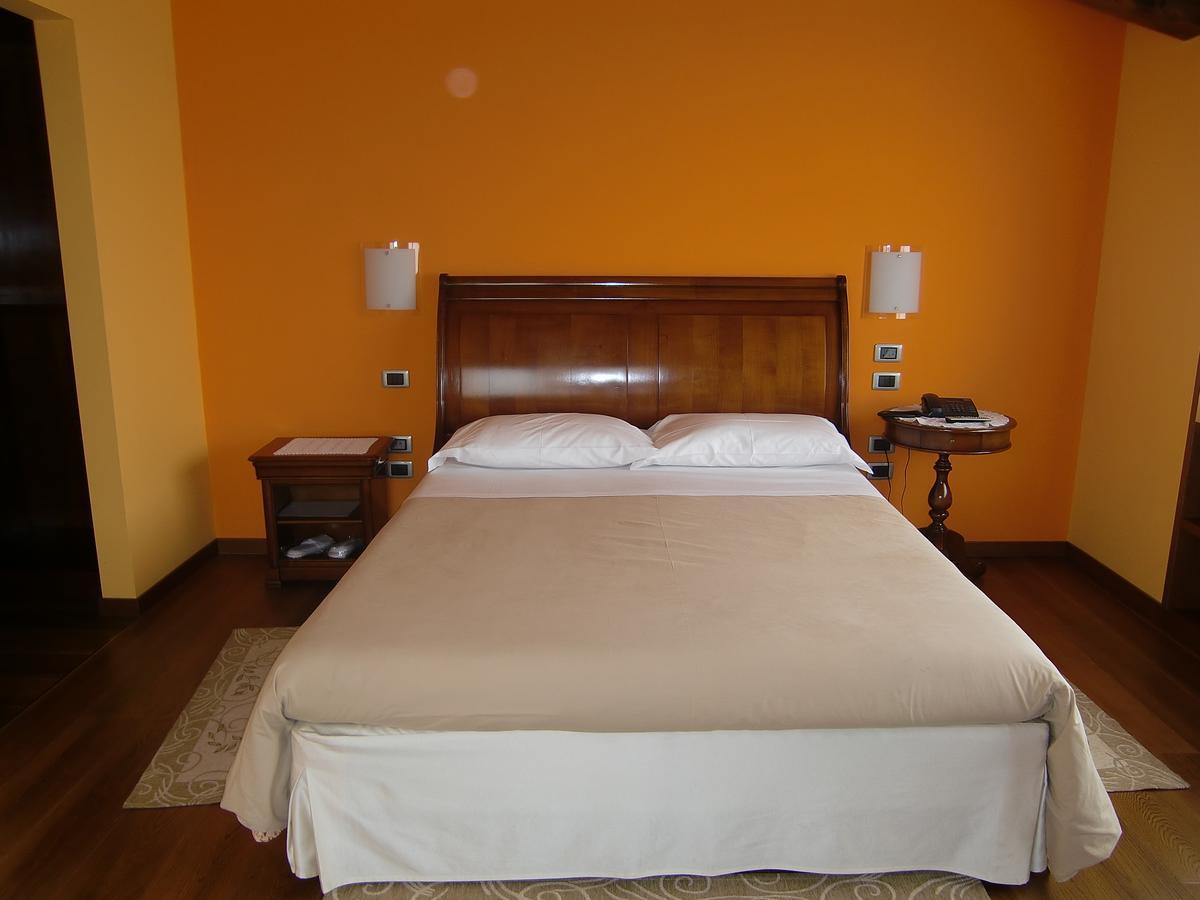 Castelcucco Locanda Da Gerry מראה חיצוני תמונה