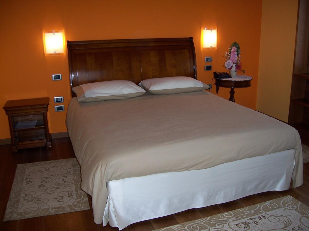 Castelcucco Locanda Da Gerry מראה חיצוני תמונה